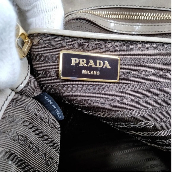 Prada Hand Bag Brown Enamel - Picture 7 of 9